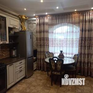 Коттедж 120м², 2-этажный, участок 10 сот.  