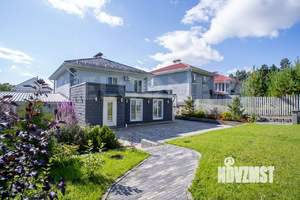 Коттедж 185м², 2-этажный, участок 6 сот.  