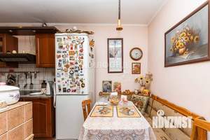 Дом 220м², 2-этажный, участок 3 сот.  