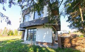 Дом 270м², 2-этажный, участок 15 сот.  
