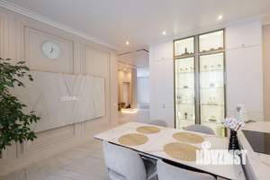 Коттедж 380м&sup2;, 3-этажный, участок 20 сот.  