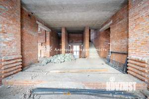 Дом 1100м², 3-этажный, участок 20 сот.  