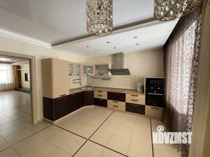 Таунхаус 340м², 3-этажный, участок 5 сот.  