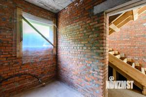 Коттедж 208м², 2-этажный, участок 9 сот.  