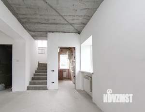 Дом 130м&sup2;, 2-этажный, участок 10 сот.  