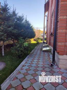 Коттедж 460м², 2-этажный, участок 15 сот.  