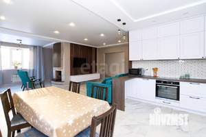 Дом 255м&sup2;, 2-этажный, участок 19 сот.  