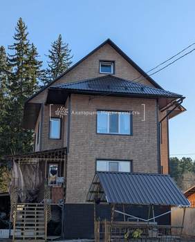 Дом 185м², 3-этажный, участок 4 сот.  
