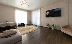 Дом 193м&sup2;, 2-этажный, участок 10 сот.  