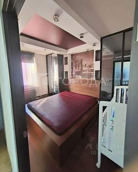 Дом 300м&sup2;, 2-этажный, участок 5 сот.  