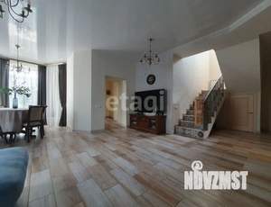 Дом 288м&sup2;, 3-этажный, участок 7 сот.  