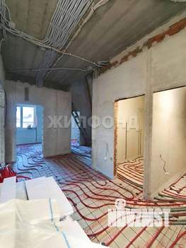 Коттедж 198м&sup2;, 2-этажный, участок 11 сот.  