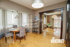 Дом 160м², 2-этажный, участок 10 сот.  