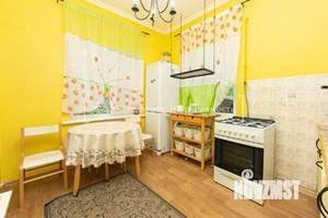 Дом 101м², 2-этажный, участок 10 сот.  