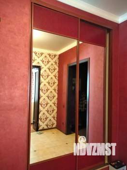 Коттедж 300м², 2-этажный, участок 15 сот.  