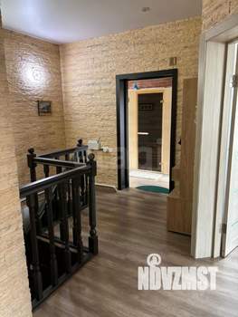 Дом 192м&sup2;, 3-этажный, участок 15 сот.  