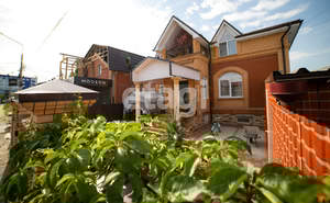 Дом 443м&sup2;, 2-этажный, участок 6 сот.  