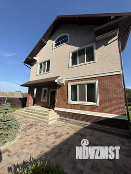 Коттедж 152м², 2-этажный, участок 10 сот.  