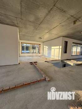 Дом 266м&sup2;, 2-этажный, участок 13 сот.  