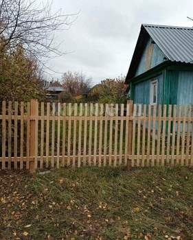 Дом 30м&sup2;, 2-этажный, участок 6 сот.  