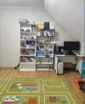 Дом 268м&sup2;, 2-этажный, участок 11 сот.  