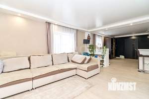 Дом 190м&sup2;, 2-этажный, участок 5 сот.  