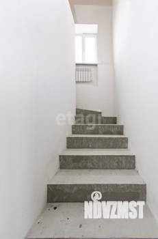 Дом 130м&sup2;, 2-этажный, участок 10 сот.  