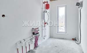 Дом 70м², 2-этажный, участок 6 сот.  