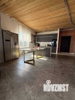 Дом 225м², 2-этажный, участок 8 сот.  