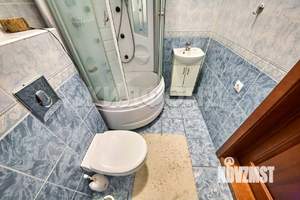 Коттедж 180м², 2-этажный, участок 10 сот.  