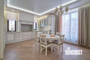 Дом 181м², 2-этажный, участок 12 сот.  