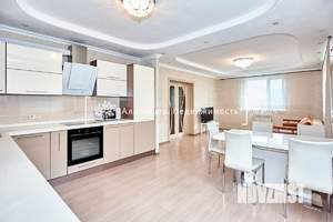 Дом 174м², 2-этажный, участок 4 сот.  