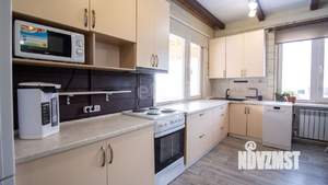 Дом 131м², 2-этажный, участок 6 сот.  