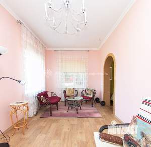 Дом 101м², 2-этажный, участок 10 сот.  