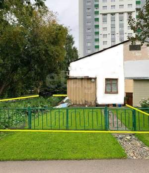 Дом 50м&sup2;, 2-этажный, участок 3 сот.  