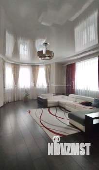 Дом 420м&sup2;, 2-этажный, участок 10 сот.  