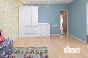 Дом 161м², 3-этажный, участок 8 сот.  