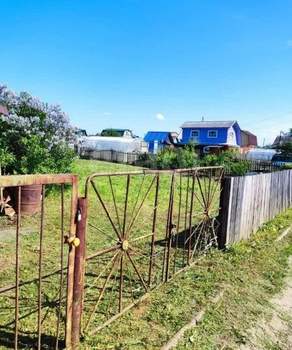 Дом 20м&sup2;, 2-этажный, участок 4 сот.  