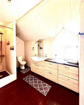 Дом 180м², 3-этажный, участок 2 сот.  