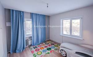 Дом 185м², 3-этажный, участок 4 сот.  