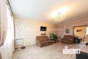 Дом 215м&sup2;, 3-этажный, участок 10 сот.  