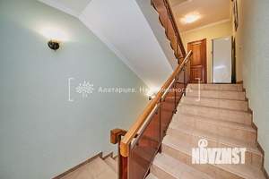 Таунхаус 189м², 3-этажный, участок 5 сот.  