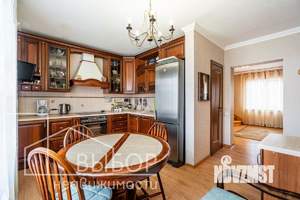 Коттедж 261м², 2-этажный, участок 10 сот.  