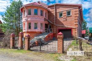 Дом 442м², 3-этажный, участок 9 сот.  