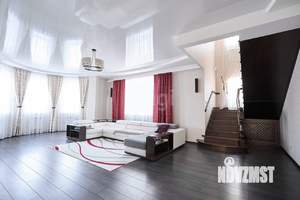 Коттедж 450м², 2-этажный, участок 10 сот.  
