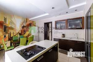 Дом 384м&sup2;, 2-этажный, участок 13 сот.  