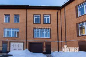 Таунхаус 214м², 3-этажный, участок 1 сот.  