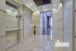 Дом 504м&sup2;, 3-этажный, участок 21 сот.  