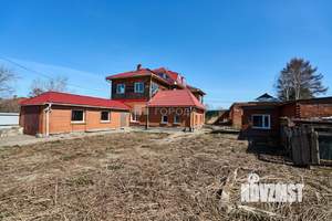 Дом 324м², 2-этажный, участок 18 сот.  