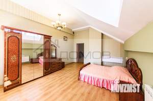 Коттедж 234м², 2-этажный, участок 15 сот.  
